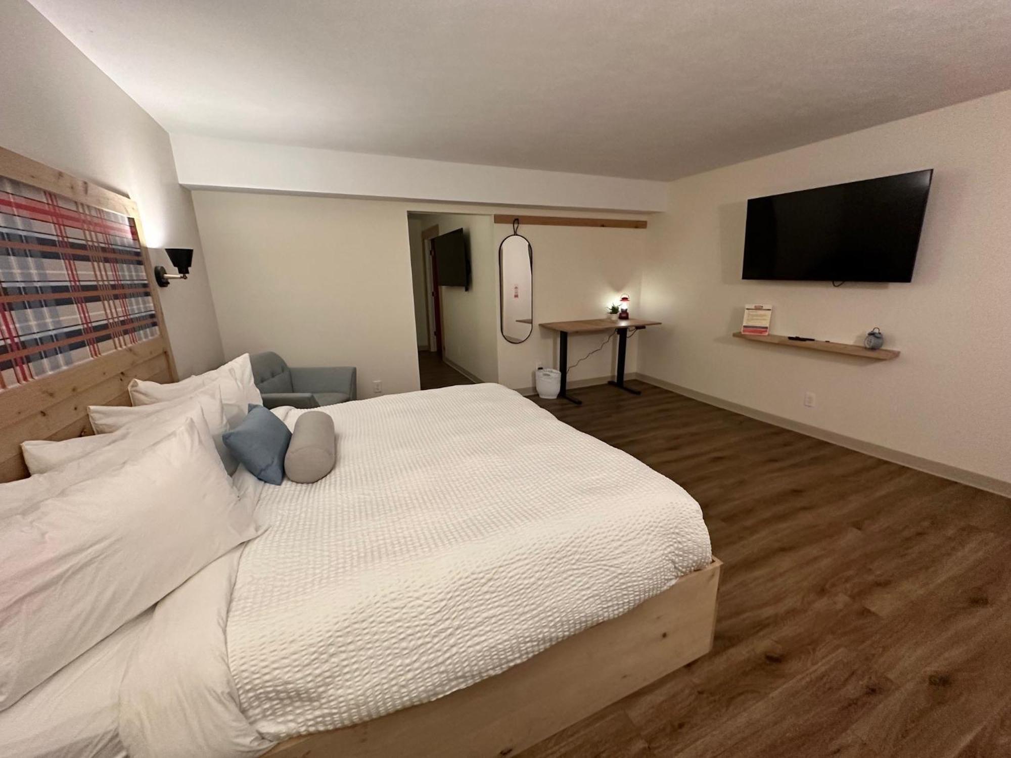 Explorer Rest & Recreation ساندسكاي الغرفة الصورة