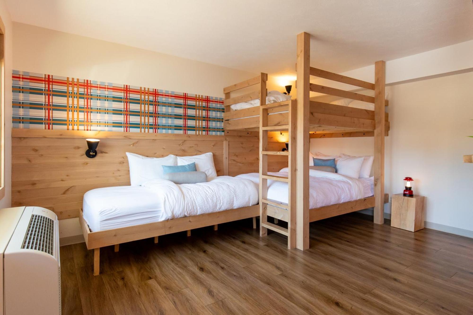 Explorer Rest & Recreation ساندسكاي المظهر الخارجي الصورة